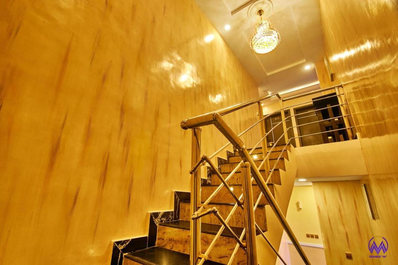 Double M Exquisite Suites And Lounge Lekki Ogombo Zewnętrze zdjęcie