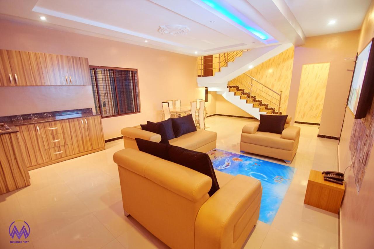 Double M Exquisite Suites And Lounge Lekki Ogombo Zewnętrze zdjęcie