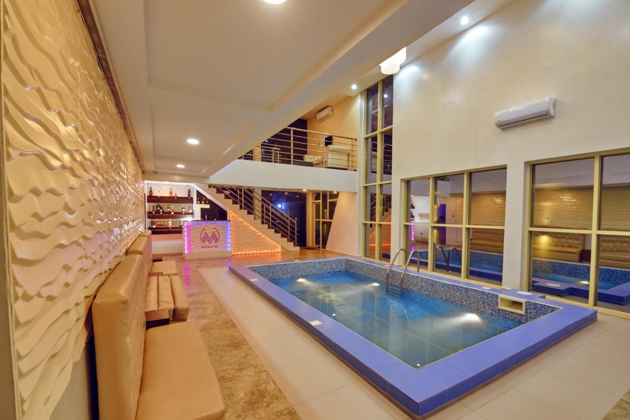 Double M Exquisite Suites And Lounge Lekki Ogombo Zewnętrze zdjęcie